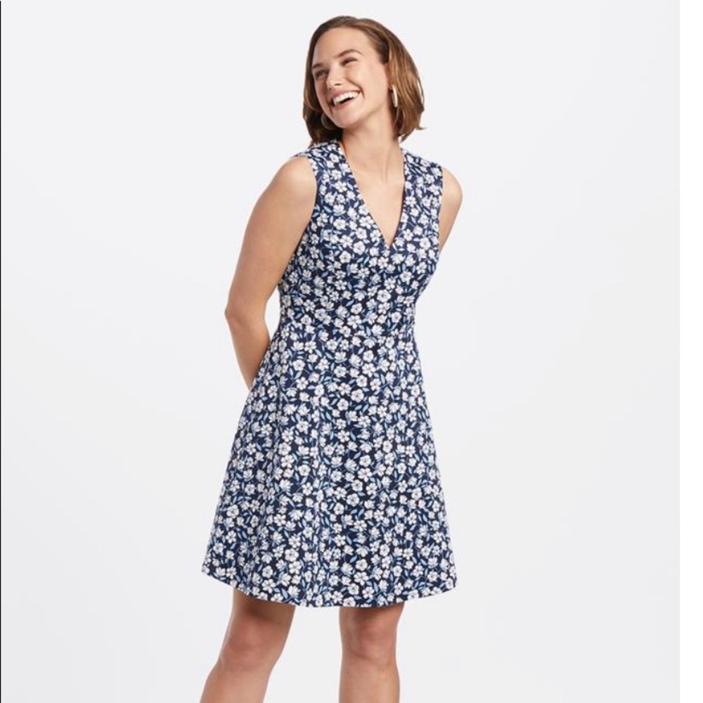 Draper James EUC floral love circle dress size 6